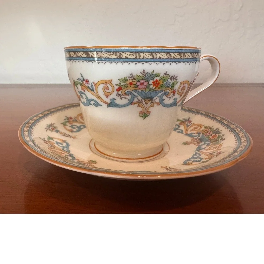 Aynsley Henley Vintage Bone China Tea Cup Saucer Set Floral Scroll England